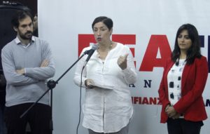 Emblemático dirigente del Frente Amplio criticó el nepotismo y le recordaron su anterior trabajo