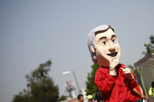 FOTOS | La triste imagen de Piñerín mientras ME-O y Guillier inauguraban un hospital con Bachelet