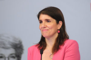 Ministra Narváez rechaza acusaciones de intervencionismo: 