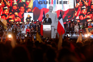 Alejandro Guillier 'saca al pizarrón' a Piñera: 