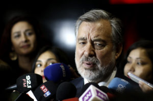 Guillier agradece apoyo de la DC: 