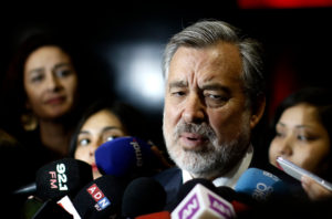 Guillier descarta sumar ministros a comando: 