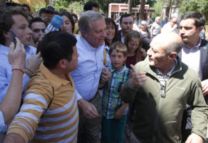 José Antonio Kast lanzó polémica frase sobre voto de chilenos en el extranjero y le contestaron de todo