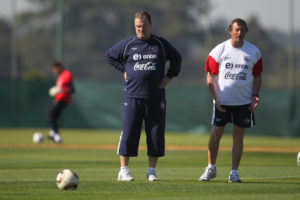 Lille designa cuerpo técnico interino en reemplazo de Marcelo Bielsa