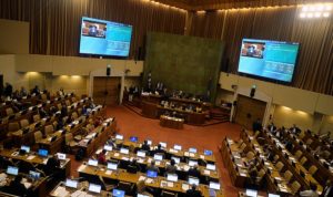 Cámara de Diputados aprueba reajuste al sector público que considera dieta parlamentaria