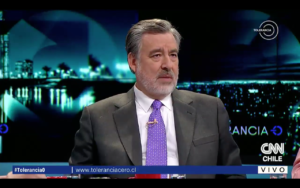 VIDEO | Guillier intenta explicar por qué era rostro pagado por las Isapres y ahora las crítica como candidato