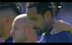 VIDEO | Gonzalo Jara y Jean Beausejour no pudieron evitar la emoción en minuto de silencio dedicado a Bonini