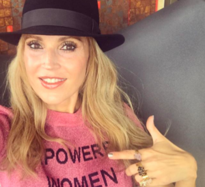 VIDEOS | Alejandra Azcárate, la polémica humorista colombiana que debutará en el Festival de Viña 2018