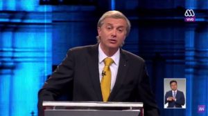 VIDEO | Kast pregunta a Ramón Ulloa por sus anticonceptivos para defender 