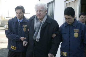 Trasladan desde la cárcel a Villa Baviera  a alemán condenado por delitos en Colonia Dignidad