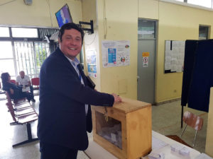 Asaltan a alcalde Macul: le robaron su auto