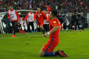 Lavolpe en la mira de la ANFP para reemplazar a Pizzi