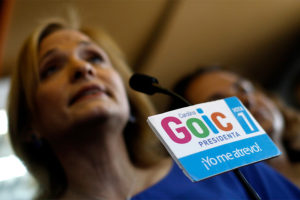 Goic duda de acuerdo con Guillier y lo emplaza a aclarar su programa de gobierno