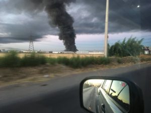 FOTOS | Incendio afecta a empresa en comuna de Maipú: columna de humo es visible de distintos puntos