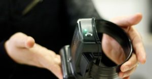 Solicitan a Contraloría investigar millonaria licitación de tobilleras electrónicas