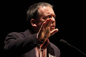 Ossandón sale a criticar la libertad condicional y Felipe Harboe le recuerda que fue gracias 
