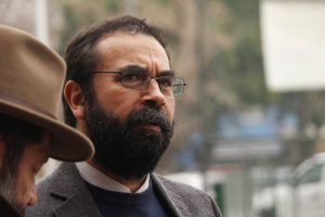Un demócrata: Hugo Gutiérrez lanza insulto a quienes votaron por Piñera y tuvo inmediata respuesta
