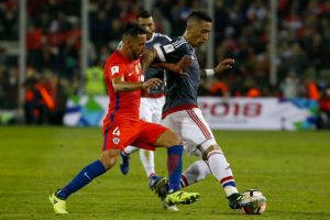 Lucas Barrios incendia todo y no vuelve a Colo Colo: 