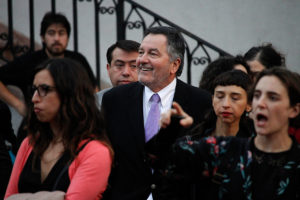 El trauma ideológico de Roberto Ampuero