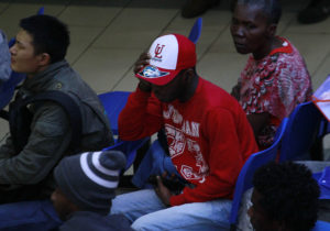 ¿Cómo viven los migrantes en Chile? Libro reunirá dramáticas historias autobiográficas