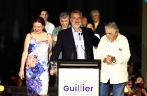 Alejandro Guillier recuerda a Piñera en antesala de balotaje: 