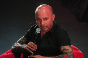 Sampaoli minimiza insulto clasista a policía: 