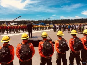 Más de mil personas y 20 aeronaves combatirán incendios en la zona centro-sur