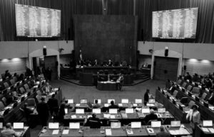 Radiografía al trabajo legislativo: qué hicieron los senadores y diputados que dejan el Congreso
