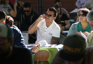 Ahora sí: Esteban Paredes llegó y cumplió como vocal de mesa