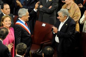 Pese a críticas públicas, Piñera llamó en privado a Pepe Mujica