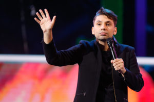 Fabrizio Copano pone la guinda a la torta de críticas al Papa con frase para enmarcar