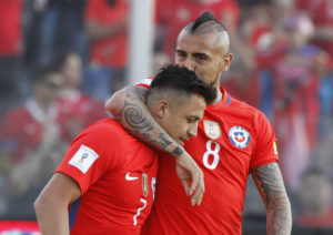 Manchester United va por otro chileno: Arturo Vidal sería el nuevo compañero de Alexis Sánchez