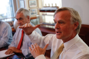 Economista Klaus Schmidt-Hebbel: 