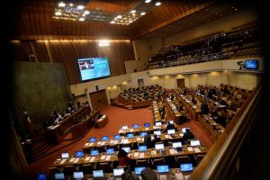 Cámara de Diputados reculó y rechazó aumentar a 29 los días de permiso sin sueldo