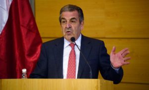 Hermano de ex Presidente Eduardo Frei sufre portonazo en Vitacura