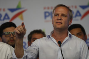 RN y UDI reprochan a Evópoli por sus comentarios sobre la dictadura