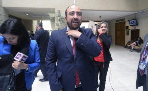 Diputado Chahín fue internado de urgencia tras protagonizar accidente automovilístico: está fuera de riesgo vital