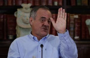 Walker arremete contra PS y PC al restarse de comisión de infancia: 