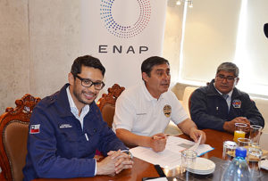 Bomberos de Quintero y ENAP firman acuerdo para afrontar incendios forestales y otros siniestros