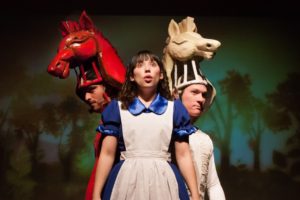 Teatro de verano: “Nuestras Mujeres” y “Alicia tras el espejo” llegan a Valparaíso