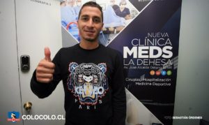Ya se realiza los exámenes médicos: Colo Colo oficializa la llegada de Carlos Carmona