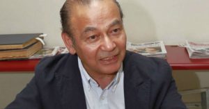 VIDEO | Ex concejal PPD fue detenido por tener a perro encerrado en su auto por más de tres horas