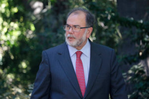 Ministro de Economía se encuentra en la UTI por preinfarto cerebral