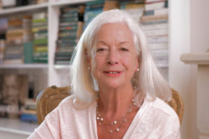 Scilla Elworthy, tres veces nominada al Nobel de la Paz: 