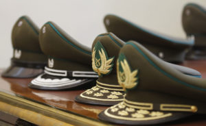 Diputado PS: Carabineros negó revelar pagos extra que recibe el alto mando por 