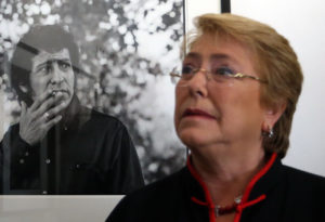 Michelle Bachelet hace alusión a Nicanor Parra para aclarar su futuro: 