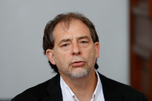 Guido Girardi propone 