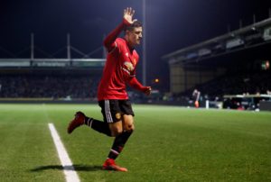 VIDEO | Alexis Sánchez falla un penal y logra convertirlo en su primer gol en el Manchester United