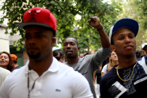 Haitianos en Chile responden a polémica por avión: 