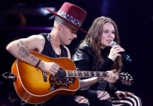 El incómodo momento que vivió Jesse y Joy al recordar a su padre en el Festival